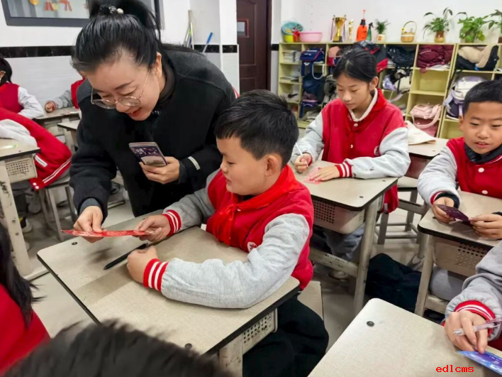 家校携手护平安，快乐元旦共前行|南昌现代外国语学校小学部开展家长进课堂元旦安全教育活动